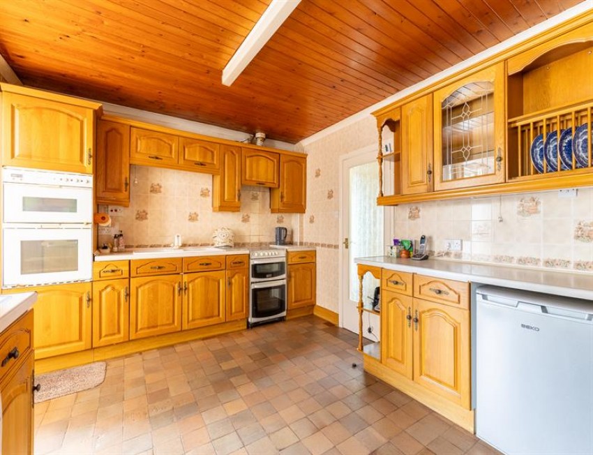 Images for Heath Green House - 4.73 acres, outbuildings and four bedroom house 