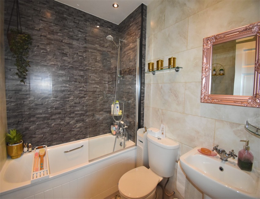 Images for 5a New Road, Buxworth, High Peak