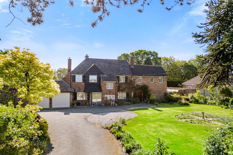 Chester Road, Mere, Knutsford