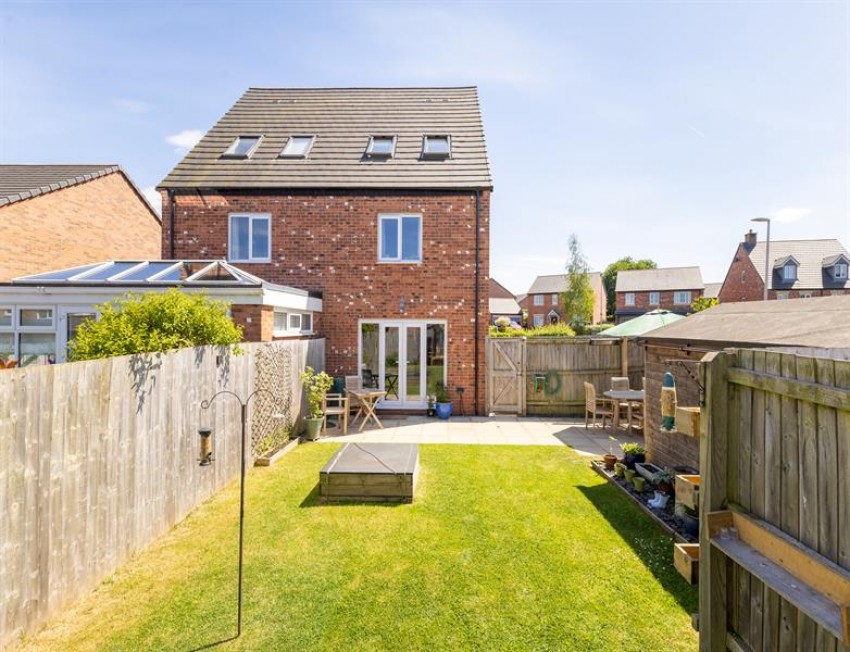 Images for Modern three storey home with landscaped garden