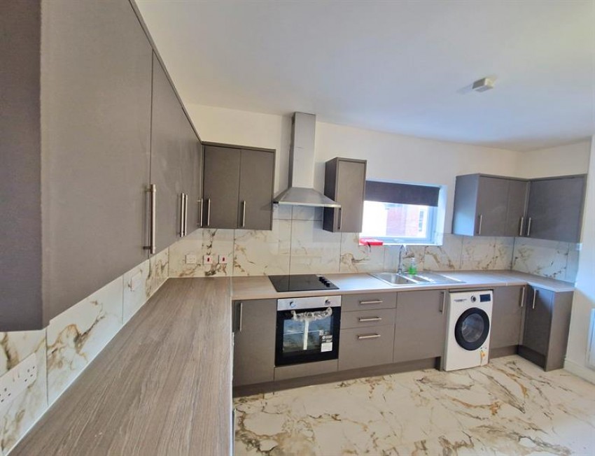 Images for 352 Grimshaw Lane, Middleton, Manchester