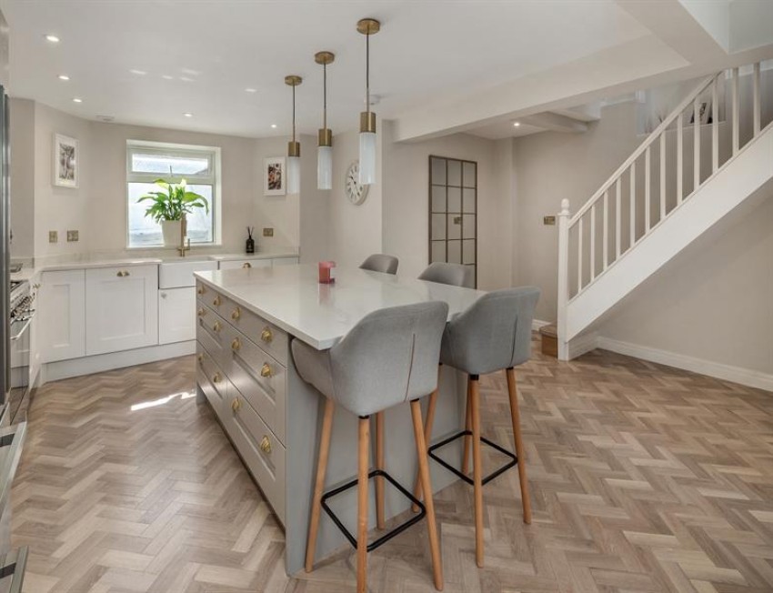 Images for Moss Lane, Alderley Edge