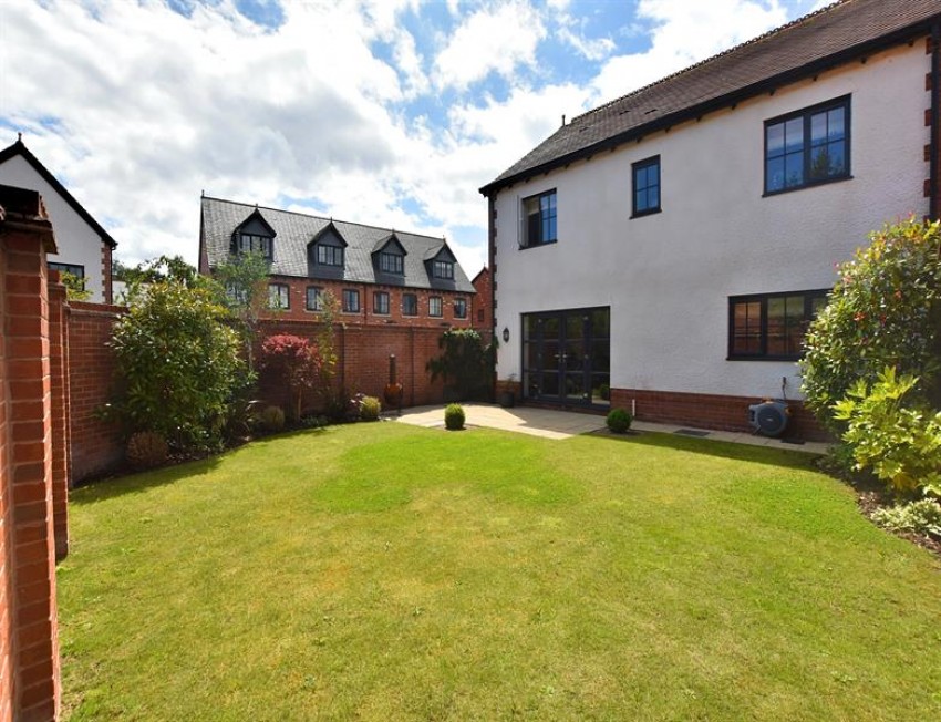Images for Holly Close, Holmes Chapel