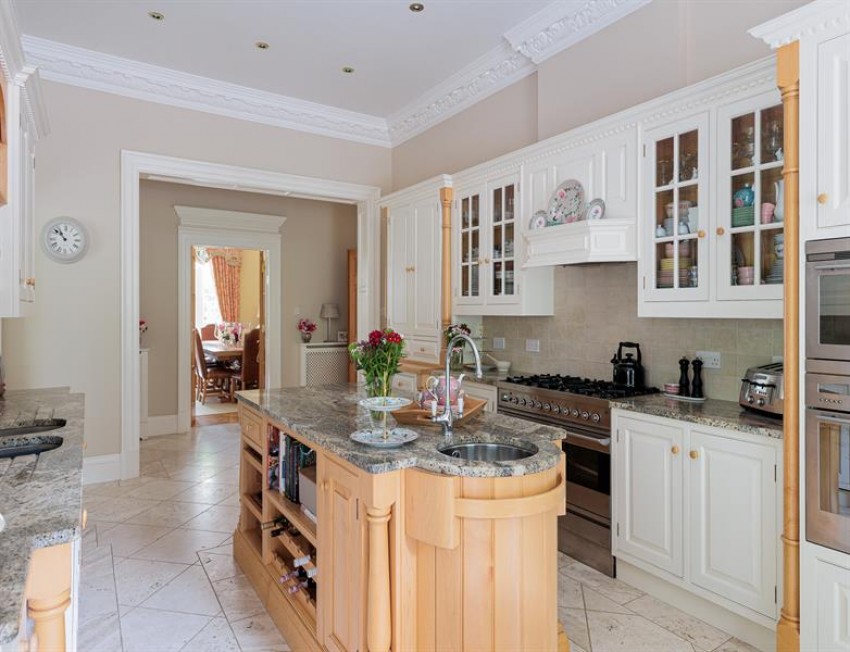 Images for Incredible 8435 square feet property with sensational views in Crossley Park