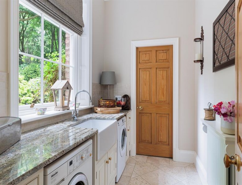 Images for Incredible 8435 square feet property with sensational views in Crossley Park