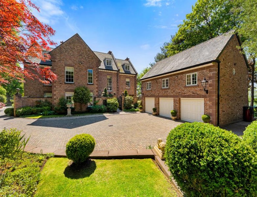 Images for Incredible 8435 square feet property with sensational views in Crossley Park