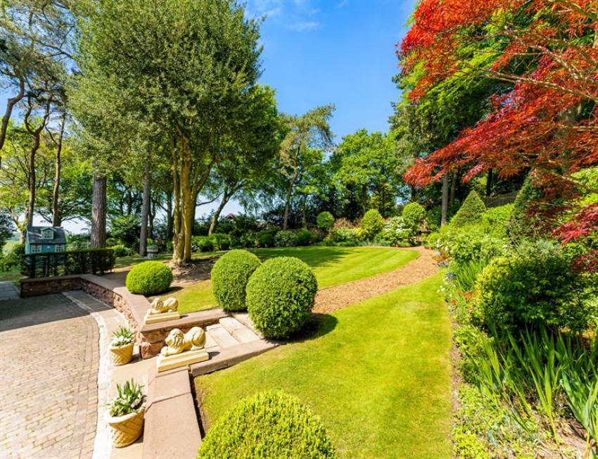 Images for Incredible 8435 square feet property with sensational views in Crossley Park