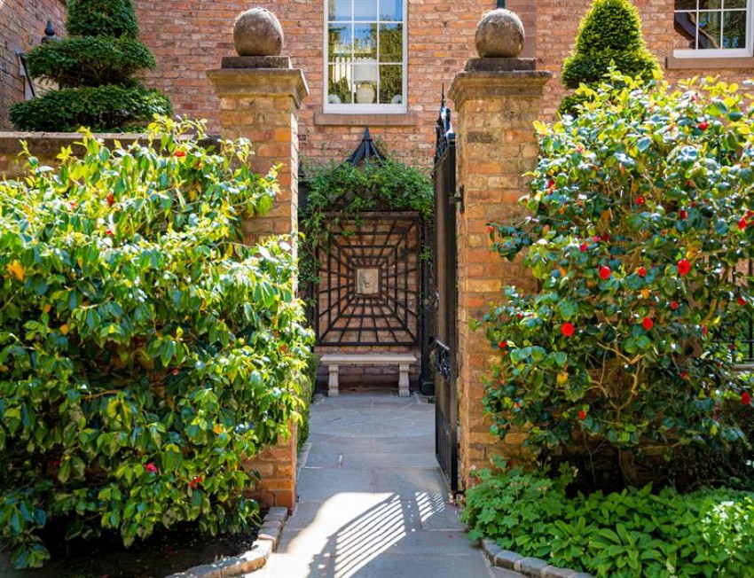 Images for Incredible 8435 square feet property with sensational views in Crossley Park