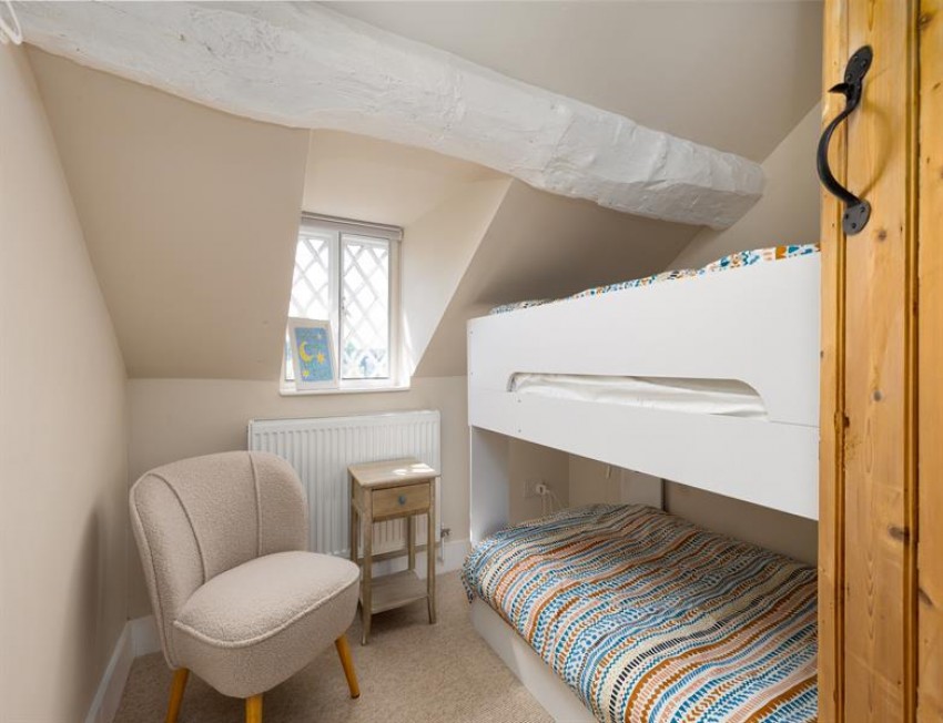 Images for Exquisite refurbished cottage with large garden and rural views in Beston
