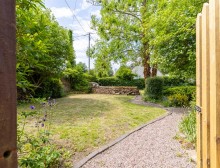 Images for Exquisite refurbished cottage with large garden and rural views in Beston