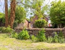 Images for Exquisite refurbished cottage with large garden and rural views in Beston