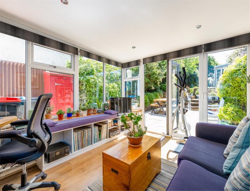 Images for Gorgeous village centre cottage with large garden