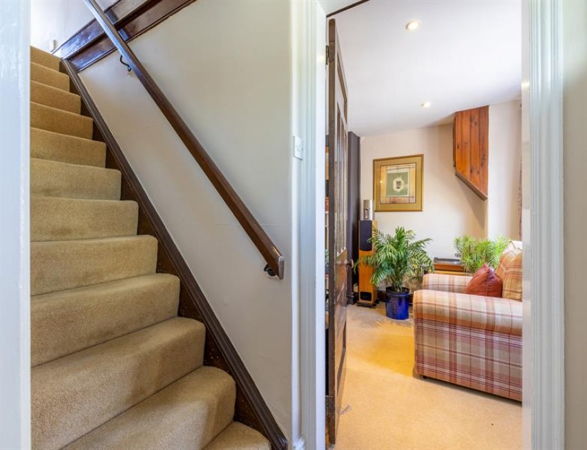 Images for Gorgeous village centre cottage with large garden