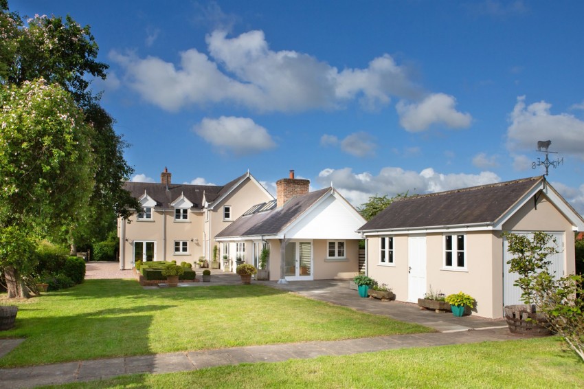 Images for Superb house of over 3000 square feet in 0.64 acre on rural edge of Tarvin