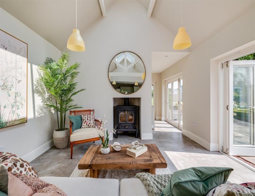 Images for Superb house of over 3000 square feet in 0.64 acre on rural edge of Tarvin