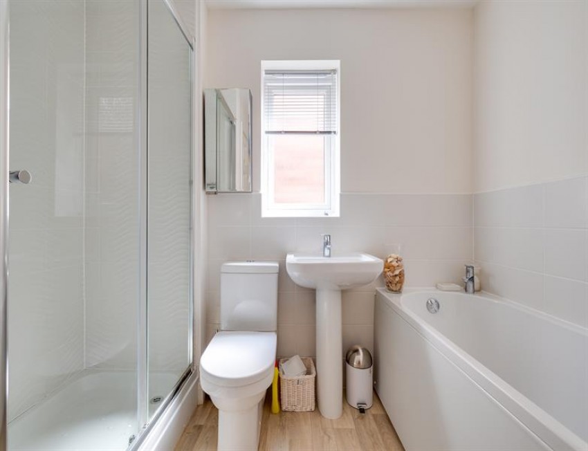 Images for Impressive five bedroom house in Shakerley Close Oakmere