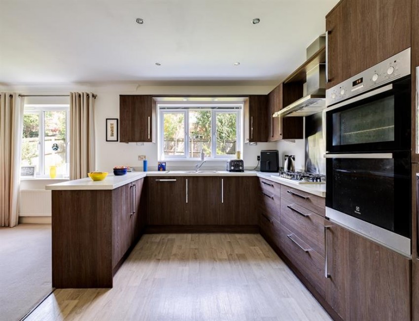 Images for Impressive five bedroom house in Shakerley Close Oakmere