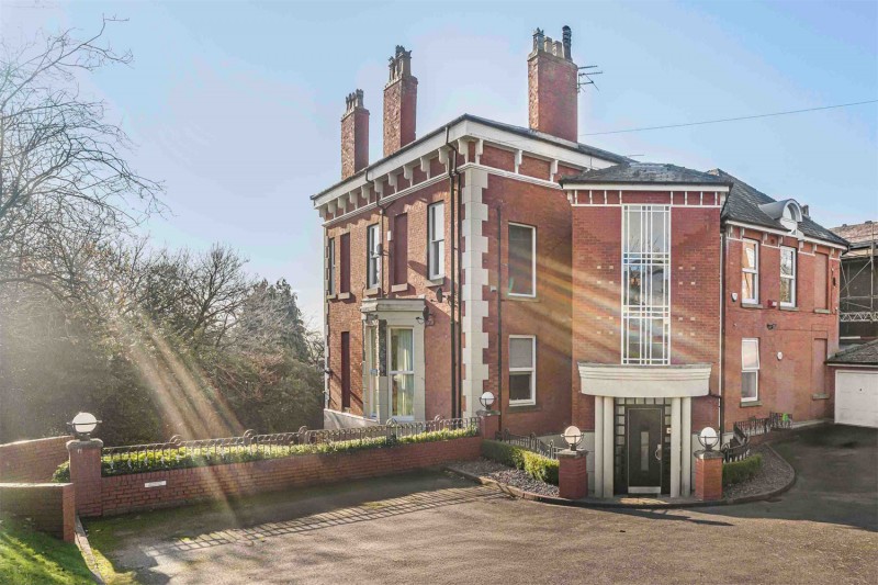 Langham Mount, East Downs Road, Bowdon