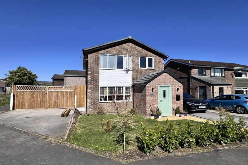 Gisbourne Drive, Chapel-En-Le-Frith, High Peak