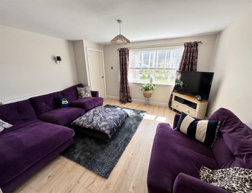 Images for Gisbourne Drive, Chapel-En-Le-Frith, High Peak
