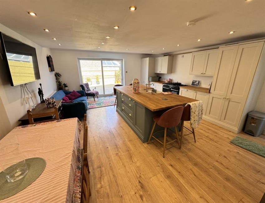 Images for Gisbourne Drive, Chapel-En-Le-Frith, High Peak