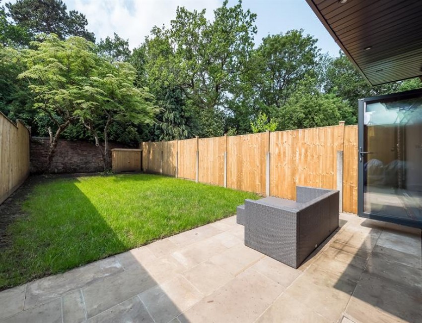 Images for Elm Crescent, Alderley Edge