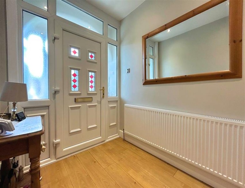 Images for Avonlea Road, Sale