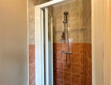 Images for Avonlea Road, Sale