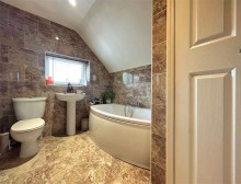 Images for Avonlea Road, Sale