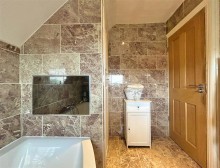 Images for Avonlea Road, Sale