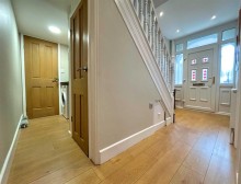 Images for Avonlea Road, Sale