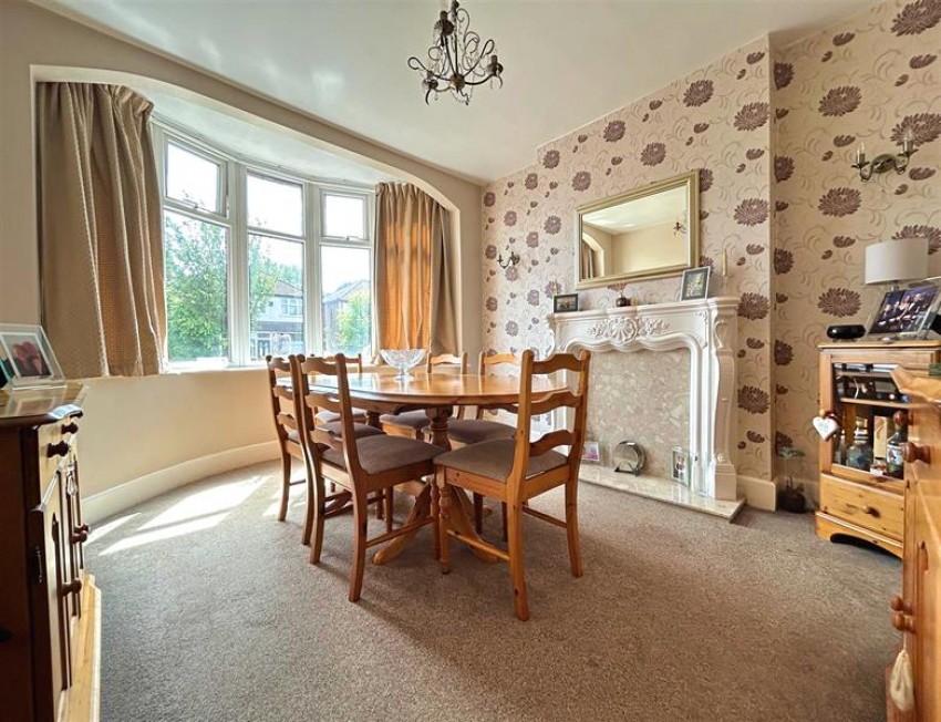 Images for Avonlea Road, Sale