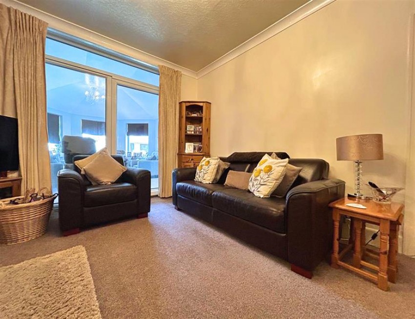 Images for Avonlea Road, Sale