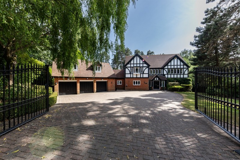 Devisdale Road, Altrincham