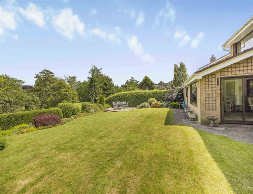 Images for Fitzwilliam Avenue, Sutton, Macclesfield