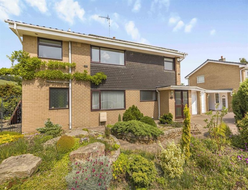 Images for Fitzwilliam Avenue, Sutton, Macclesfield