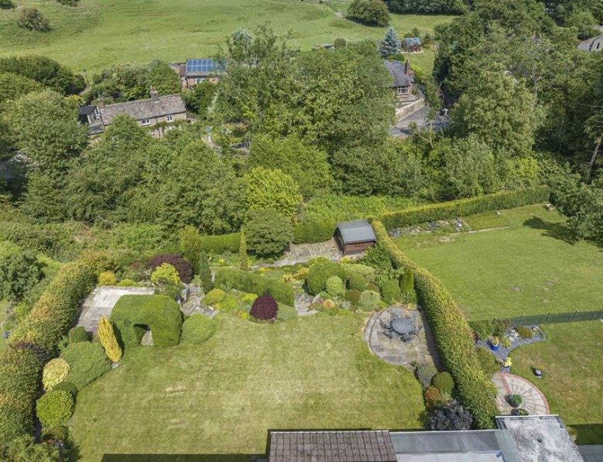 Images for Fitzwilliam Avenue, Sutton, Macclesfield
