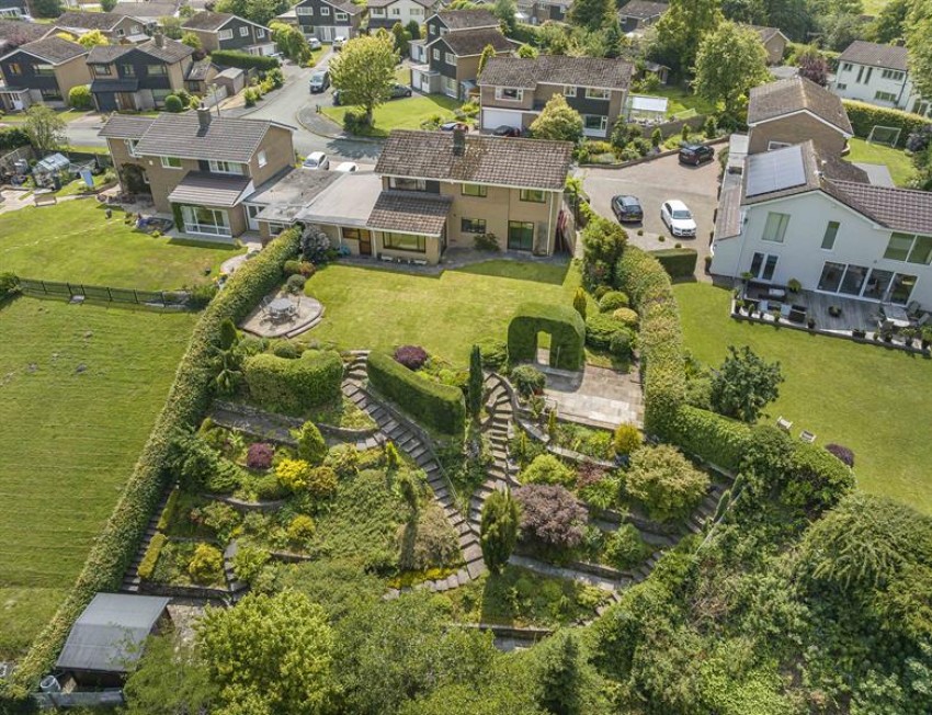 Images for Fitzwilliam Avenue, Sutton, Macclesfield