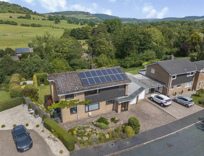 Images for Fitzwilliam Avenue, Sutton, Macclesfield