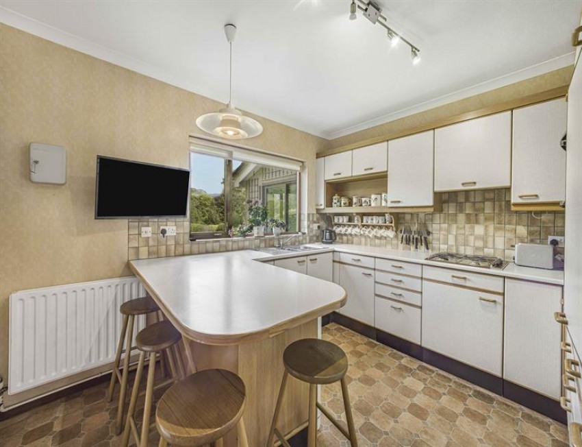 Images for Fitzwilliam Avenue, Sutton, Macclesfield