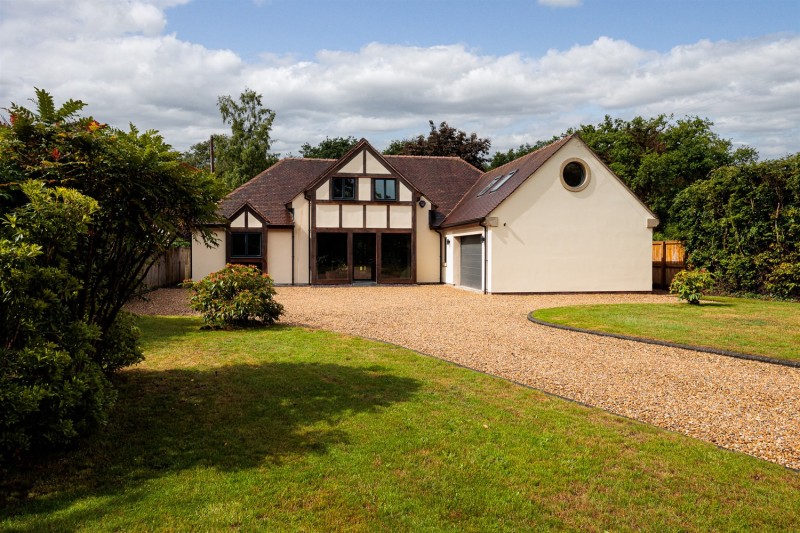 South facing 0.45 acre plot and 4469 square feet in Dalefords Lane