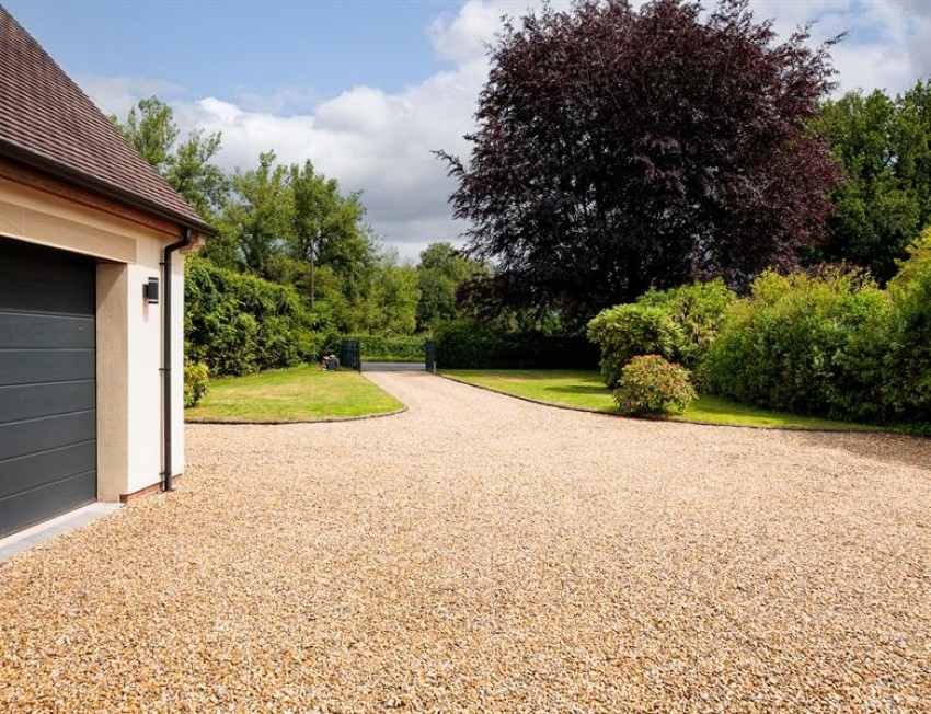 Images for South facing 0.45 acre plot and 4469 square feet in Dalefords Lane