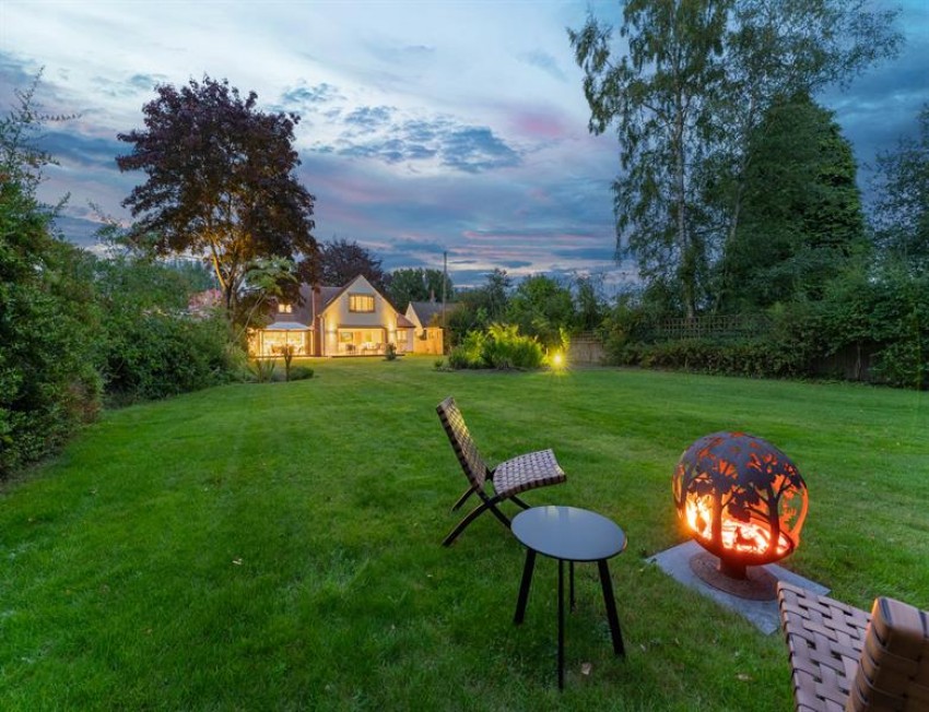 Images for South facing 0.45 acre plot and 4469 square feet in Dalefords Lane