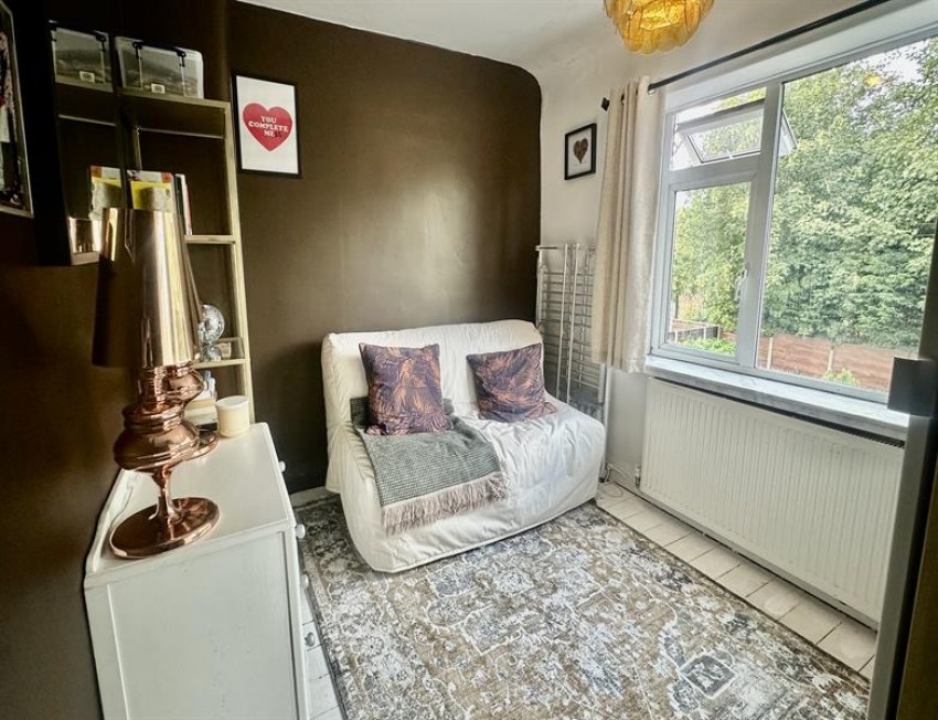Images for Easton Drive, Cheadle