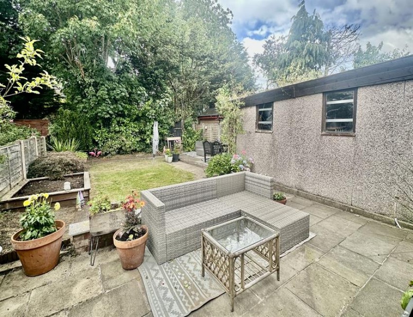 Images for Easton Drive, Cheadle