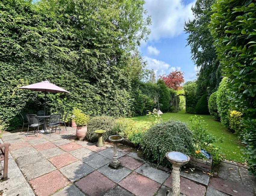 Images for Daylesford Crescent, Cheadle