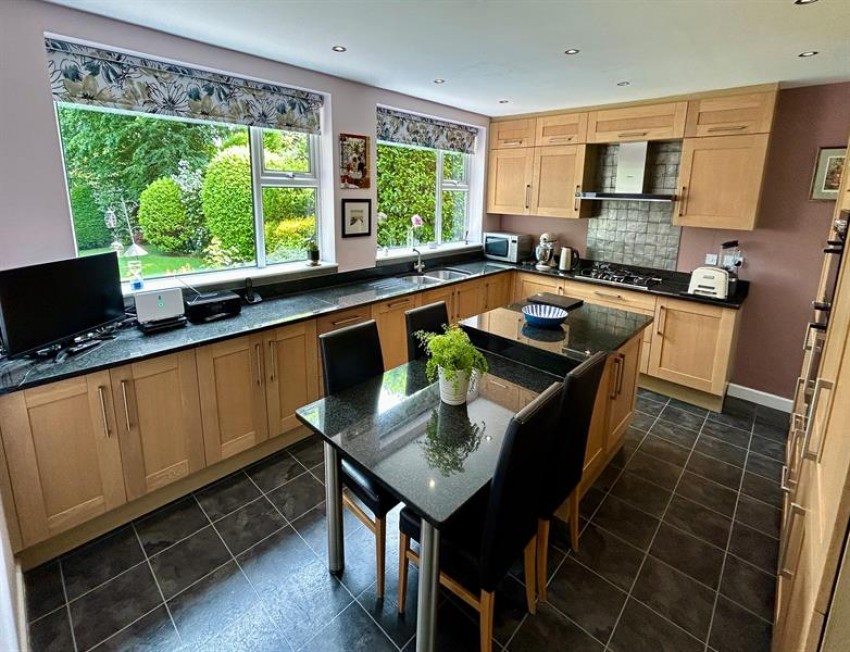 Images for Daylesford Crescent, Cheadle