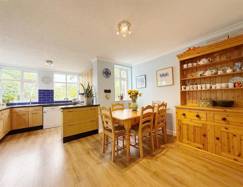 Images for Waterloo Road, Bramhall