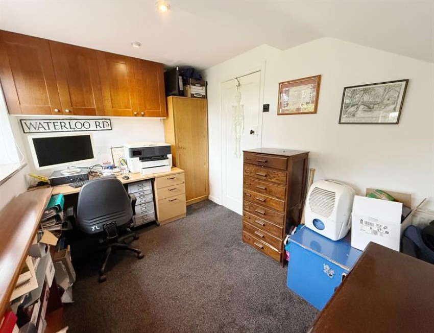 Images for Waterloo Road, Bramhall