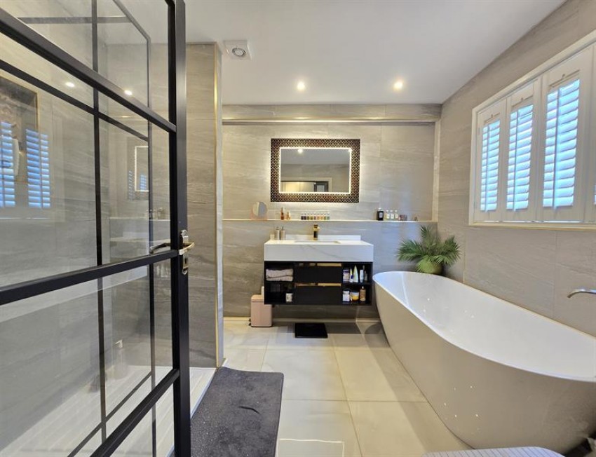 Images for Lawnhurst Avenue, Wythenshawe, Manchester